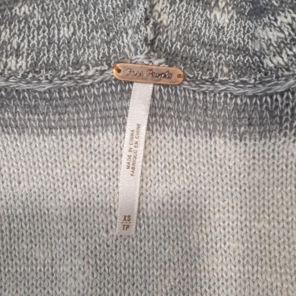 Free people gray knitted sweaters sz extra…